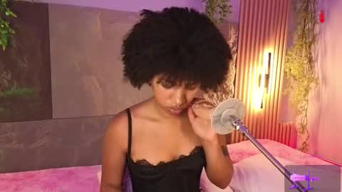 Mia online show from January 19, 2:48 am