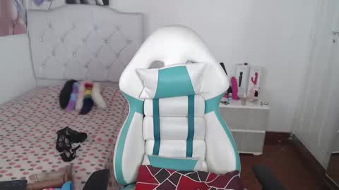 alissa_morrison online show from November 15, 2:13 pm