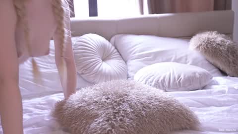 Alissa online show from March 5, 1:17 pm