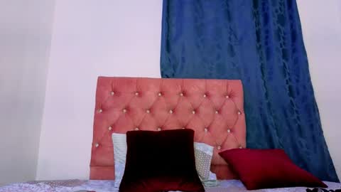 Snapshot of alisson0002 chatting on July 7, 11:14 am alisson0002 online show from July 7, 11:14 am