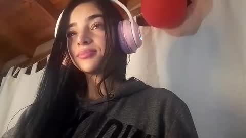 Snapshot of alisson369_ chatting on February 17, 9:56 am Alisson369 online show from February 17, 9:56 am