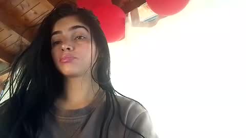 Snapshot of alisson369_ chatting on February 17, 4:26 pm Alisson369 online show from February 17, 4:26 pm