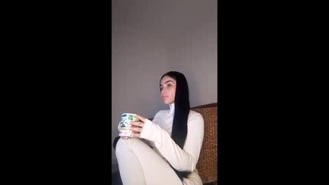 Snapshot of alisson369_ chatting on May 31, 8:21 am Alisson369 online show from May 31, 8:21 am