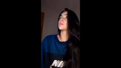 Snapshot of alisson369_ chatting on June 3, 9:23 am Alisson369 online show from June 3, 9:23 am
