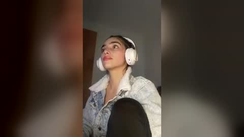 Snapshot of alisson369_ chatting on June 17, 11:56 am Alisson369 online show from June 17, 11:56 am