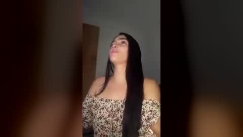 Snapshot of alisson369_ chatting on August 2, 1:53 pm Alisson369 online show from August 2, 1:53 pm