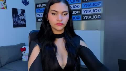 alisson_evans__ online show from March 4, 9:10 pm