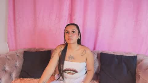 alisson_gv1 online show from April 24, 6:43 pm