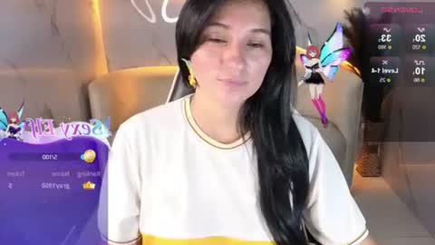 Snapshot of alisson_tx_ chatting on July 7, 7:51 pm alisson_tx_ online show from July 7, 7:51 pm
