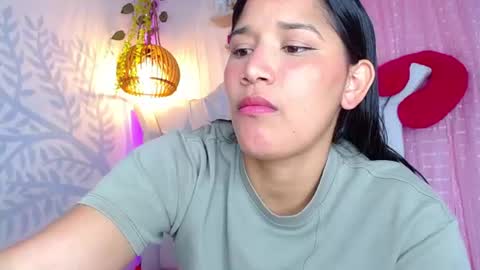 Snapshot of alisson_wiley chatting on June 25, 5:56 am alisson online show from June 25, 5:56 am