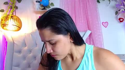 Snapshot of alisson_wiley chatting on July 2, 6:08 am alisson online show from July 2, 6:08 am