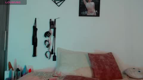 Alisson Beckett online show from February 25, 9:13 pm