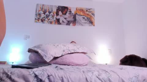 Snapshot of alissonroyce chatting on October 17, 2:26 am Goddess  online show from October 17, 2:26 am