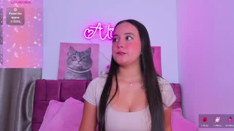 Snapshot of alissonsweet18_ chatting on May 25, 1:50 pm Alisson online show from May 25, 1:50 pm