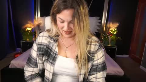 Snapshot of alissyagrayy chatting on June 4, 6:58 pm alissyagrayy online show from June 4, 6:58 pm