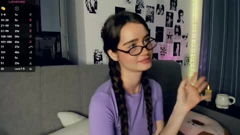 Alivia online show from November 30, 9:35 am