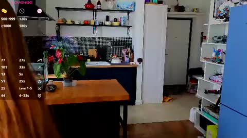 Snapshot of aliviawithlove chatting on July 10, 9:01 am Alivia online show from July 10, 9:01 am