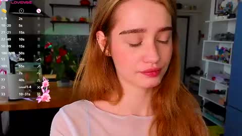 Snapshot of aliviawithlove chatting on July 21, 9:11 am Alivia online show from July 21, 9:11 am