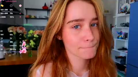 Snapshot of aliviawithlove chatting on July 28, 9:15 am Alivia online show from July 28, 9:15 am