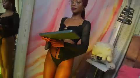 Snapshot of alix_noa chatting on October 25, 7:41 pm alix noa online show from October 25, 7:41 pm