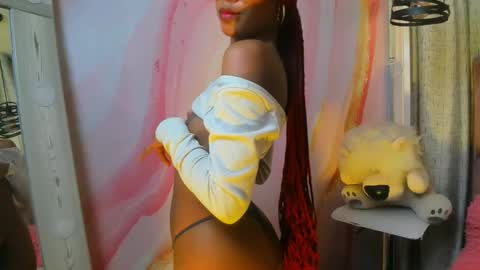 Snapshot of alix_noa chatting on October 27, 7:51 pm alix noa online show from October 27, 7:51 pm