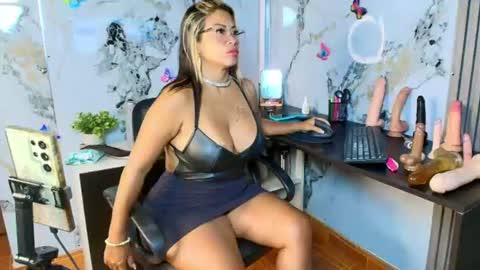 Alix online show from July 29, 1:26 am