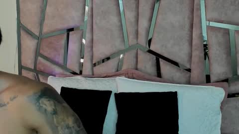 alix online show from September 27, 10:15 pm