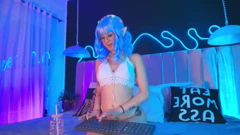 Ali online show from May 18, 12:44 pm
