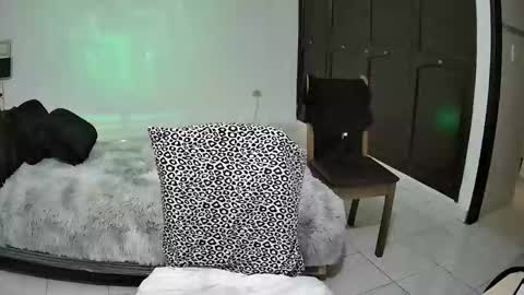 Snapshot of alixxx_culombia chatting on February 6, 8:34 pm Alix online show from February 6, 8:34 pm