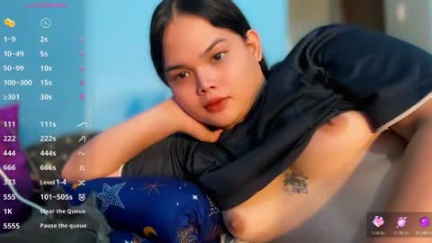 A CUTE GIRL NAME ALIYAH online show from July 25, 7:39 am