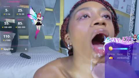 Snapshot of aliyahbrowns chatting on June 25, 3:16 pm Aliyah... online show from June 25, 3:16 pm
