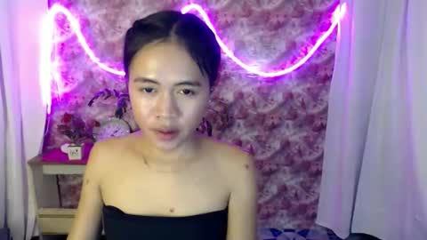 Snapshot of aliyahfoxs chatting on April 24, 9:34 am ALIYAH SOO online show from April 24, 9:34 am