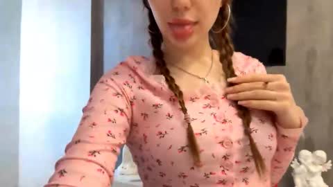 Alice online show from March 15, 8:09 am