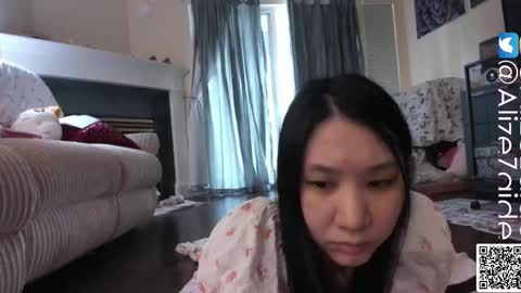 Alize Zaide online show from October 28, 8:00 pm