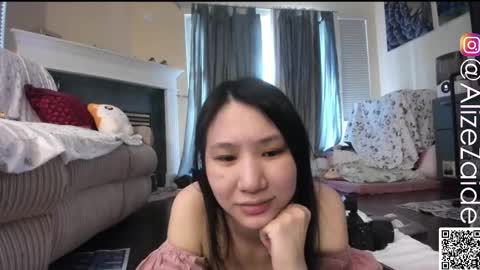 Snapshot of alizezaide chatting on March 3, 8:37 pm Alize Zaide online show from March 3, 8:37 pm