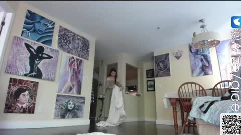Alize Zaide online show from June 23, 7:56 pm