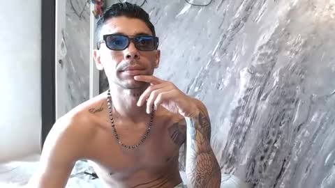Snapshot of allanbarreto chatting on July 13, 6:44 pm Allan online show from July 13, 6:44 pm