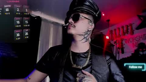   online show from November 9, 4:38 pm