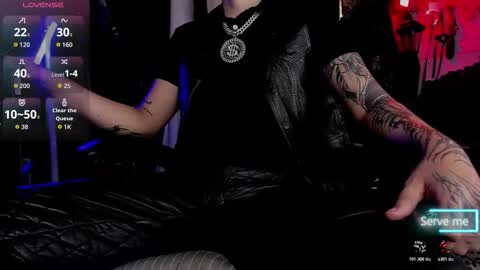   online show from November 24, 6:40 pm