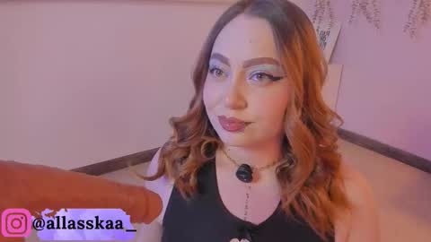Laura online show from March 30, 5:30 am