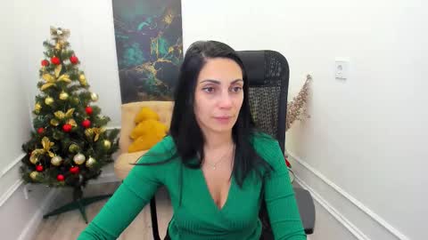 allayerty online show from December 15, 11:36 am