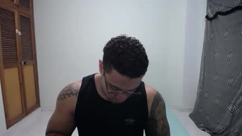 Snapshot of allen_ferrer10 chatting on January 12, 11:15 am allen_ferrer10 online show from January 12, 11:15 am