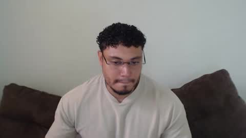 Snapshot of allen_ferrer10 chatting on April 8, 2:39 pm allen_ferrer10 online show from April 8, 2:39 pm