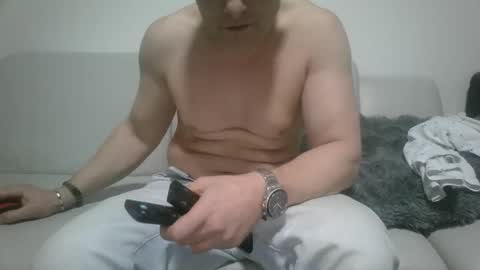 alles594462 online show from February 2, 12:53 am