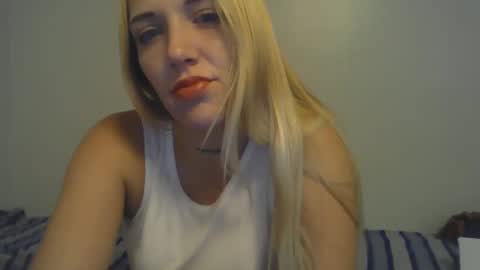 Snapshot of allforthedxll chatting on December 23, 6:33 am allforthedxll online show from December 23, 6:33 am