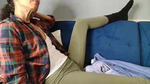 Snapshot of allgood4u chatting on December 16, 4:39 am wishlist on bio online show from December 16, 4:39 am