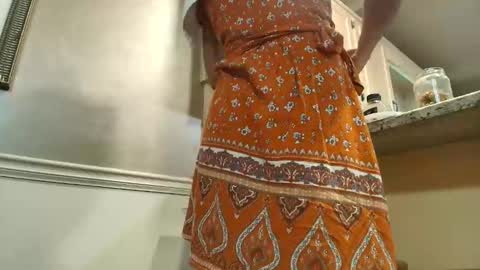 Snapshot of allgood4u chatting on May 29, 4:27 pm wishlist on bio online show from May 29, 4:27 pm
