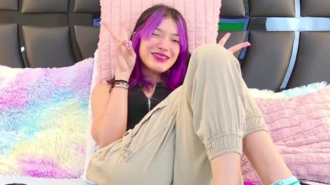 Allicia online show from January 11, 7:05 pm