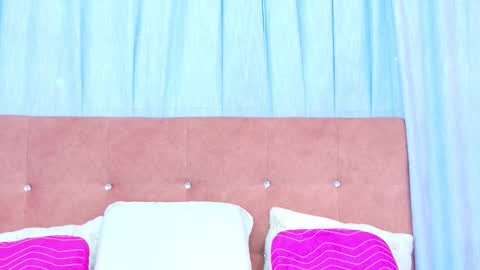 Allicia online show from November 6, 7:26 pm