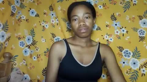 Snapshot of alliciax632770 chatting on December 16, 1:54 am alliciax632770 online show from December 16, 1:54 am